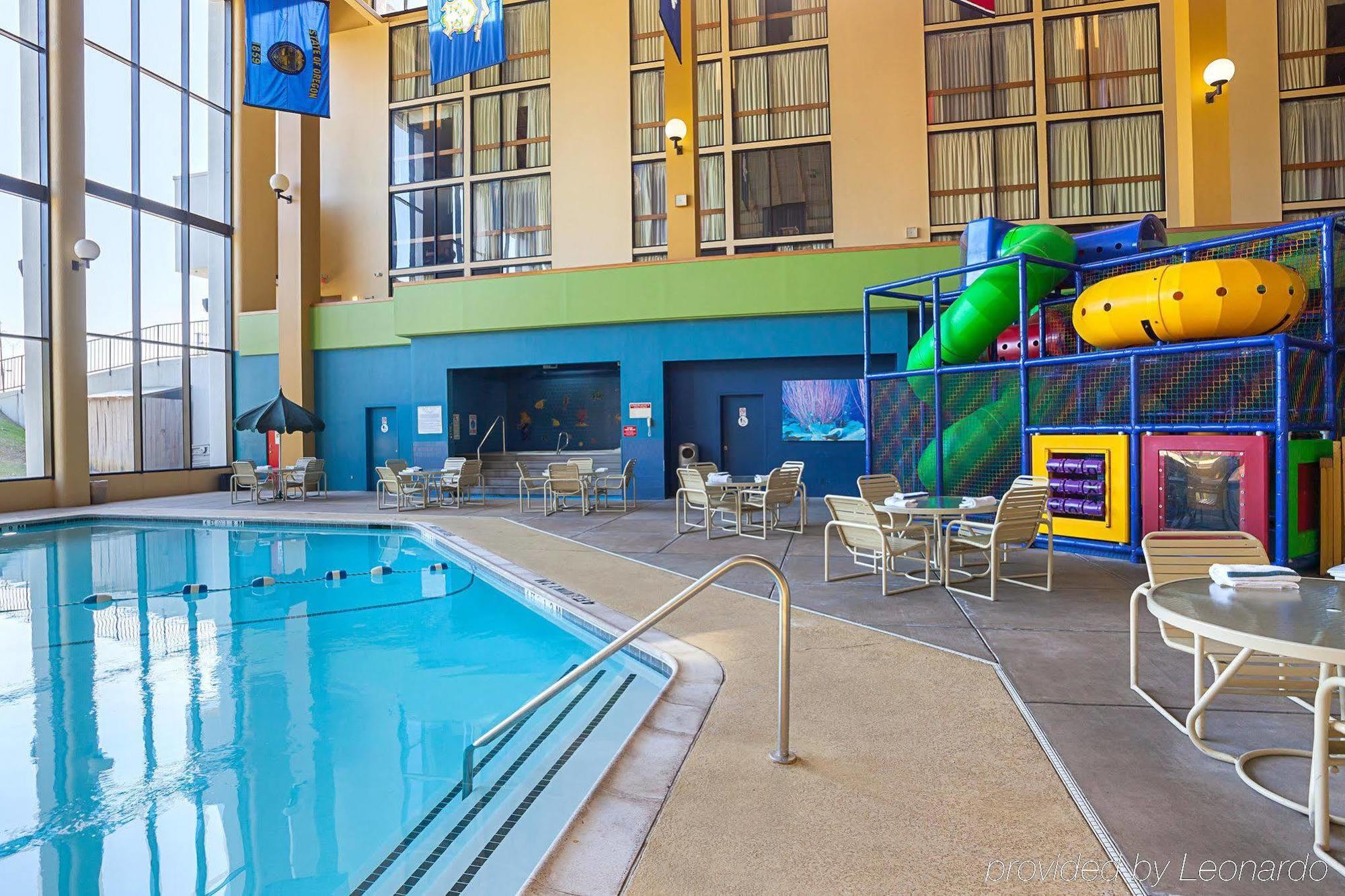 Magnuson Grand Desoto Hotel Exterior foto